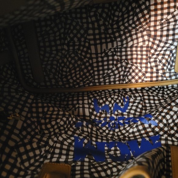 100%  Authentic MCM use few times - Picture 10 of 14